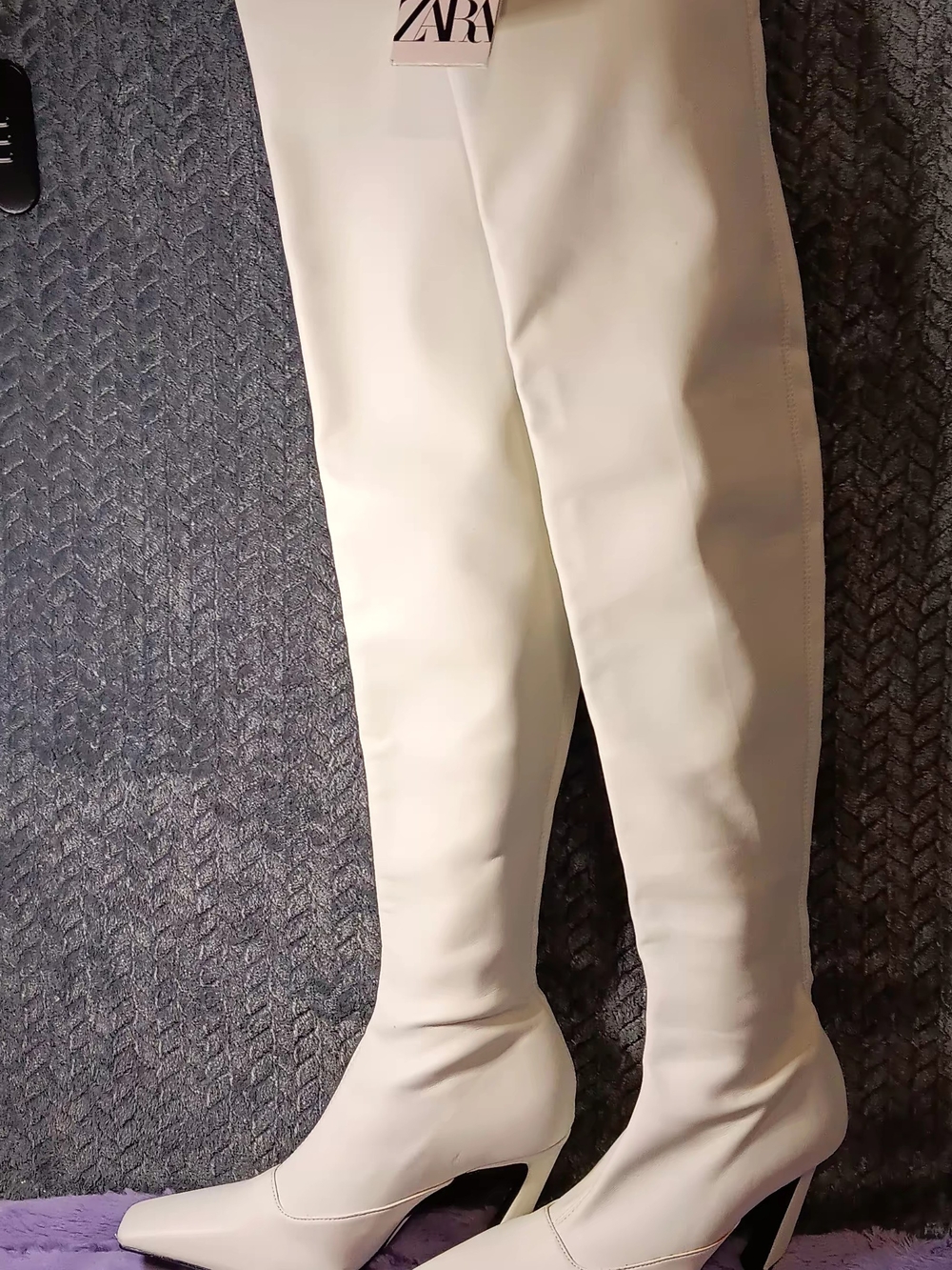 ZARA White Knee-High Pointed Toe Stiletto Boots